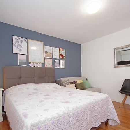 Luny * 马卡尔斯卡