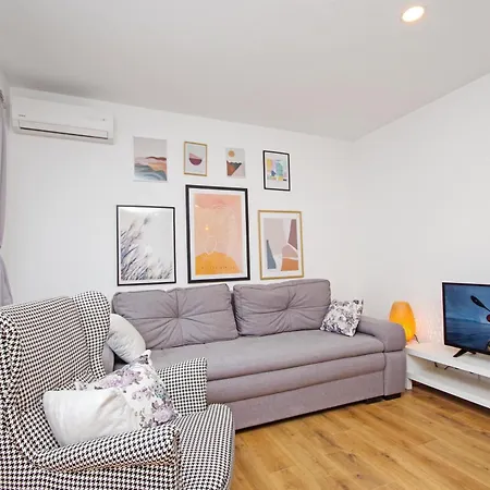 公寓 Luny 马卡尔斯卡