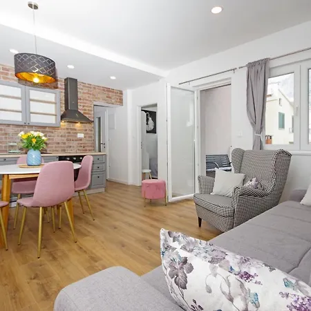 Apartman Luny *