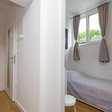 Luny Apartman *