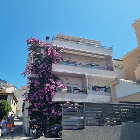 Luny Makarska