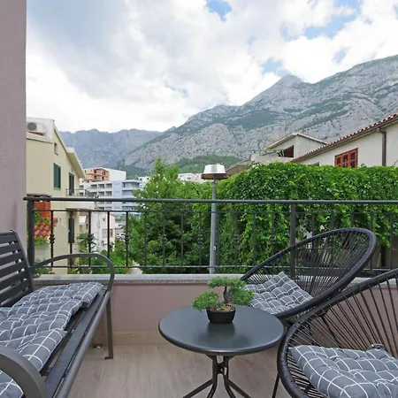 Luny * Makarska