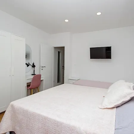 Luny マカルスカ