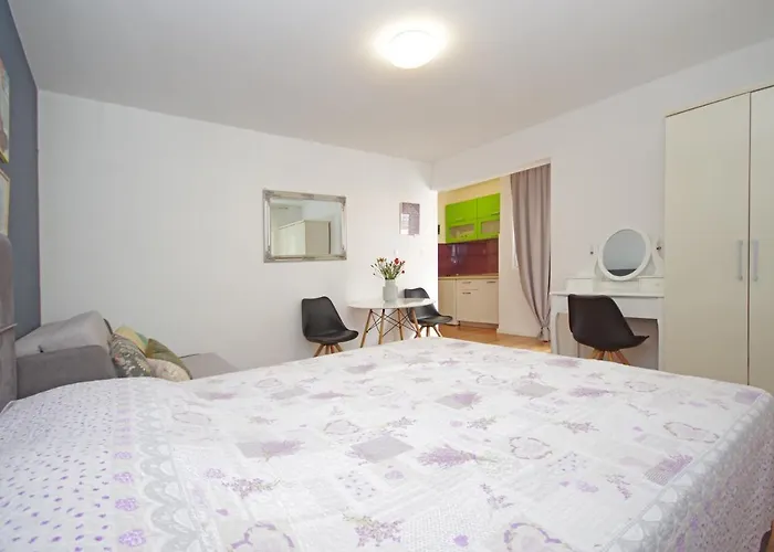 Luny * Макарска